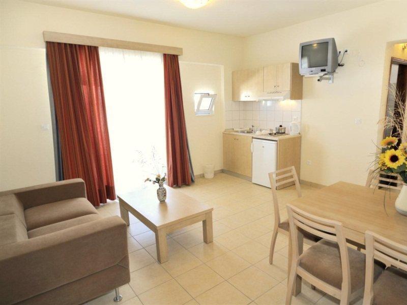 Anita Aparthotel Ialisos Exterior foto
